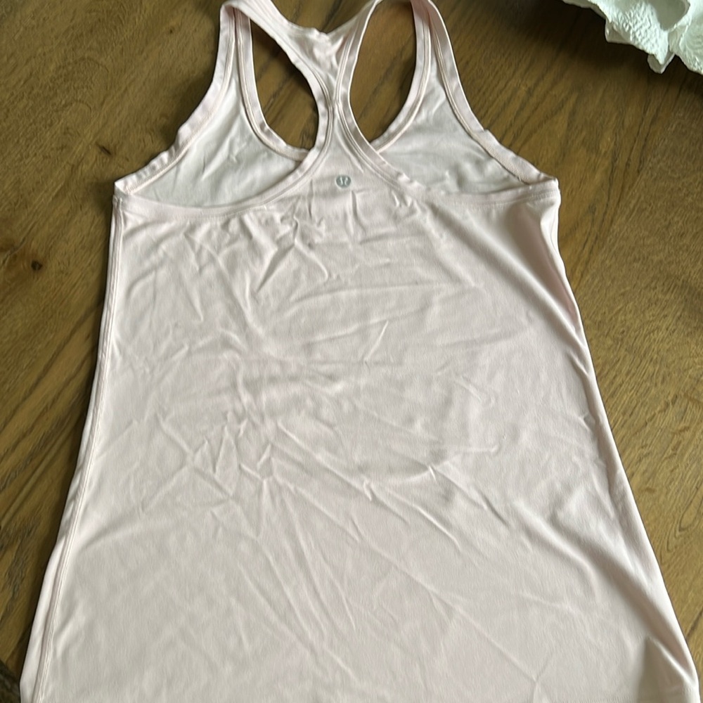 Lululemon pale pink tank